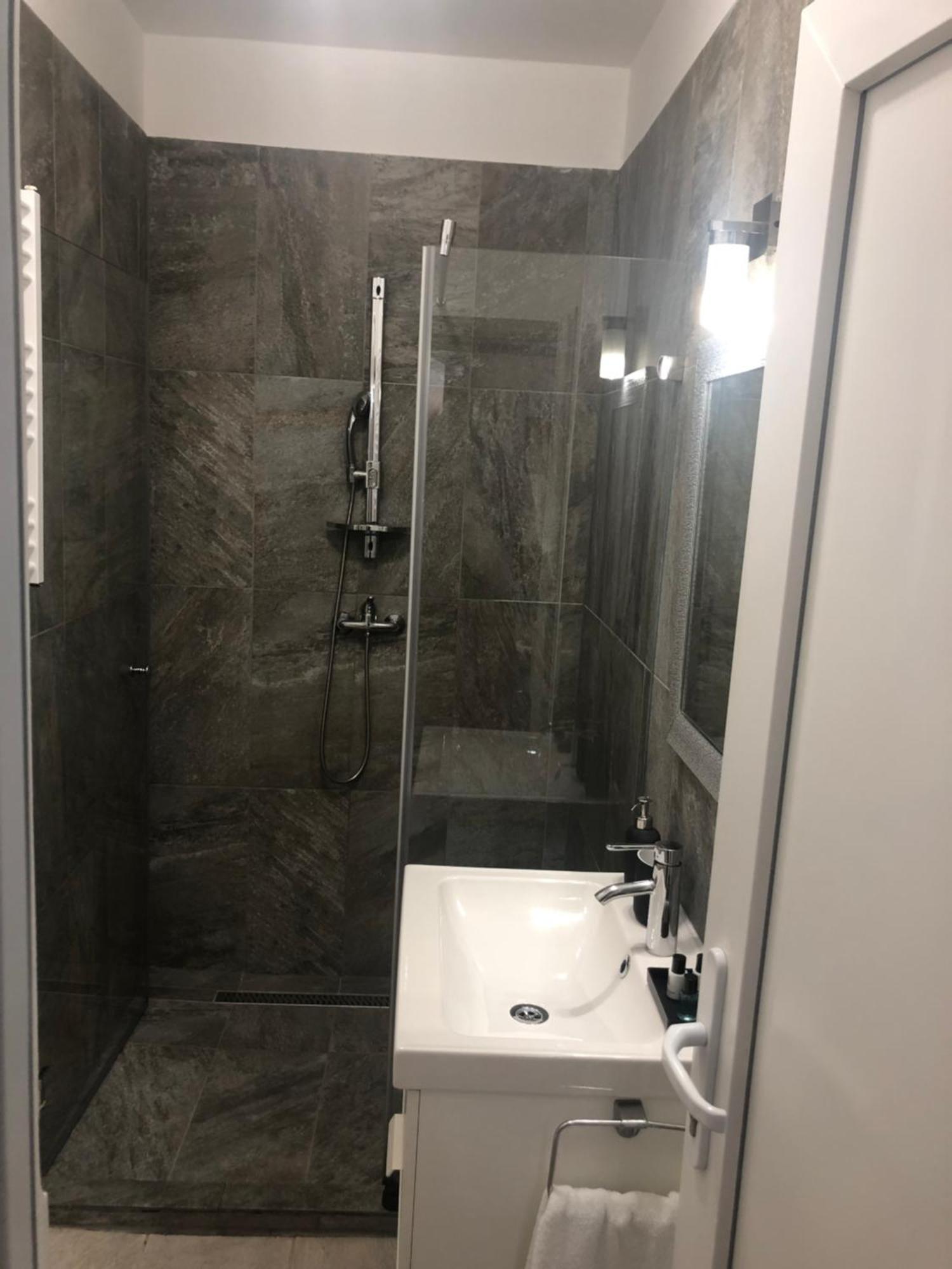 Dohany Apartment Deluxe Budapest Eksteriør billede